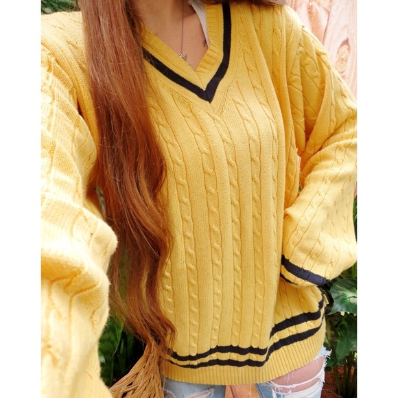 Sold 🌻 Vintage cozy chunky varsity knit oversized sweater ✨ - Picture 2 of 7